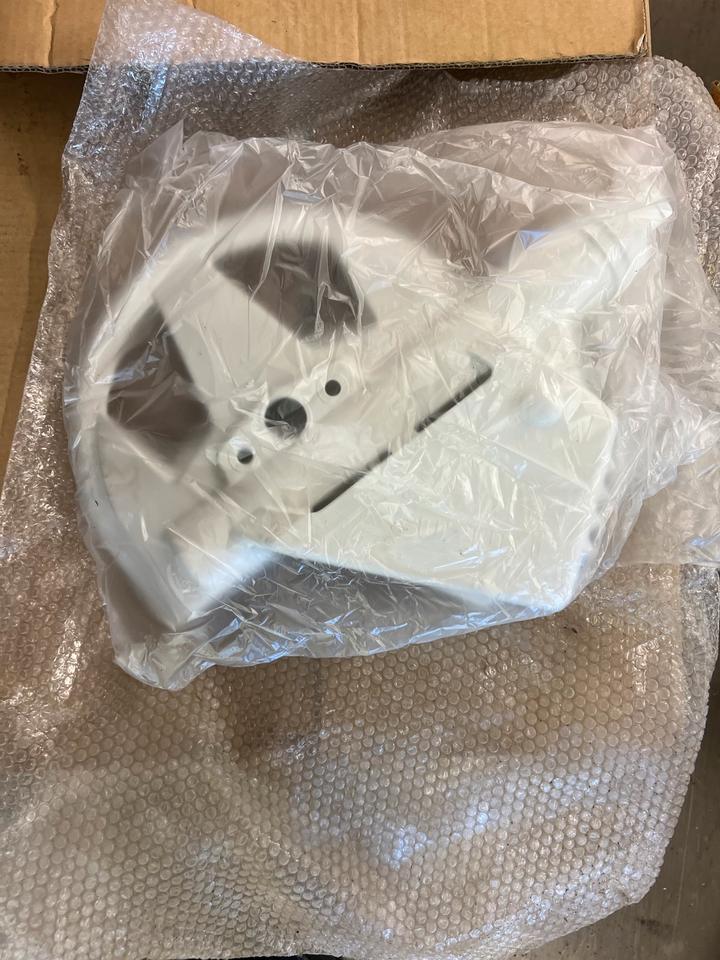 Suzuki DE 750 Bremsscheiben Schutz neu 100€