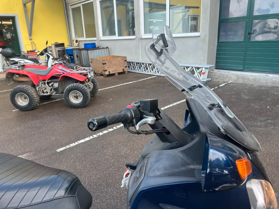 Suzuki Burgman AN 650