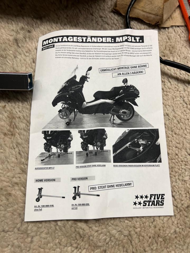 Vespa MP3 Montageständer five stars 1500-0000-0200, neu