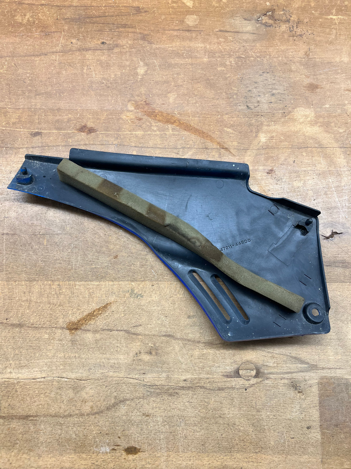 Suzuki DR800 Seitendeckel Seitenverkleidung hinten links 47211-44B00