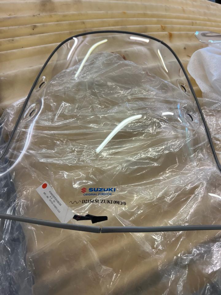 Suzuki AP50 Verkleidungsscheibe Windschild neu 99750-09EF0-010