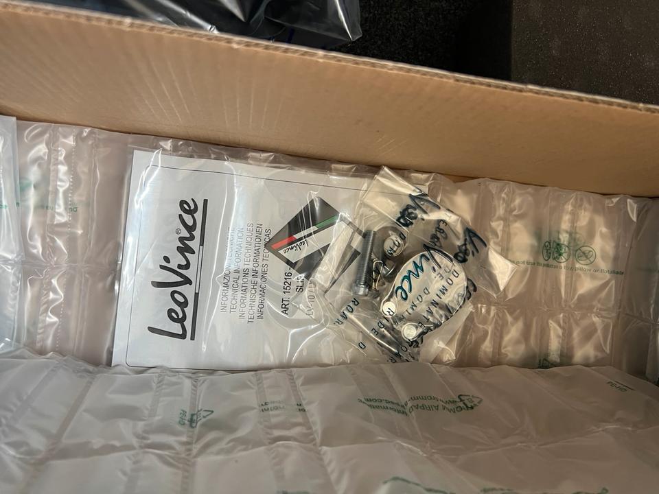 Kawasaki Z 900 2918-2024 leo Vince Slip on Auspuff neu