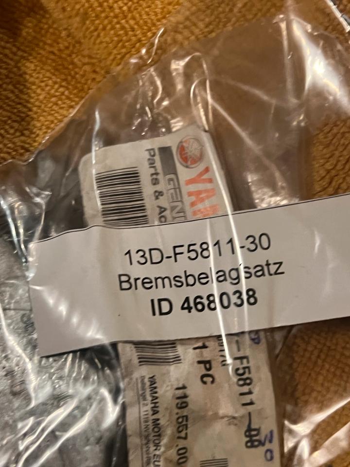 Yamaha DT 50 Bremsbeläge vorne xt 125 13D-F5811-30