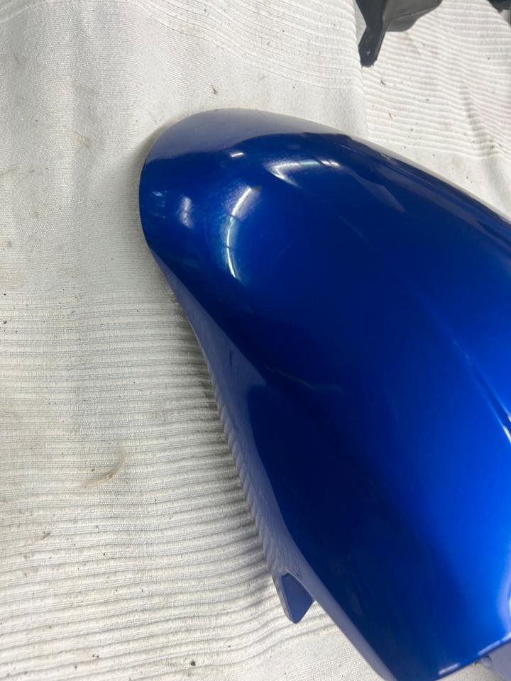 Kotflügl vorne Yamaha r6 typ rj03 top Zustand 80€