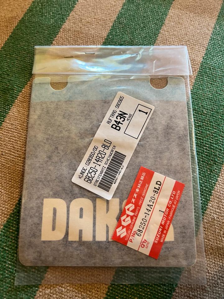 Suzuki DR 600 Dakar 68250-14A20-8LD