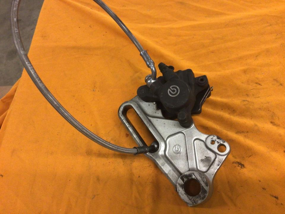 BMW F 800 R Bremssattel hinten bmw f 800 r 2012 30€
