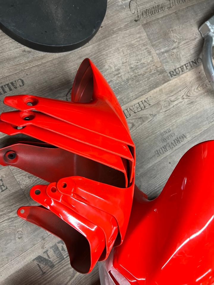 Aprilia RSV 1000 kotflügl vorne neu dis 106498