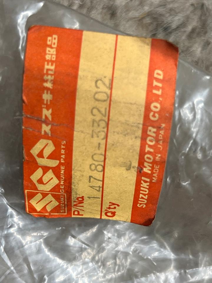 Suzuki GS 400 GSX 400 14790-33202 14780-33202