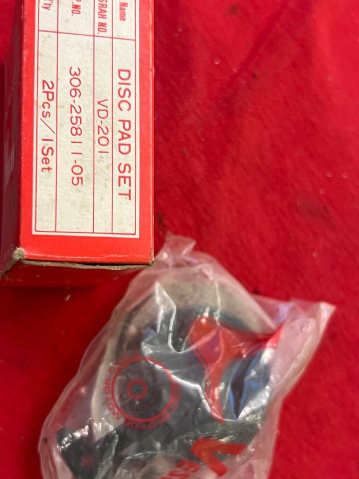 Honda GL 1000 Bremsbeläge Vesrah VD 108 neu 10€