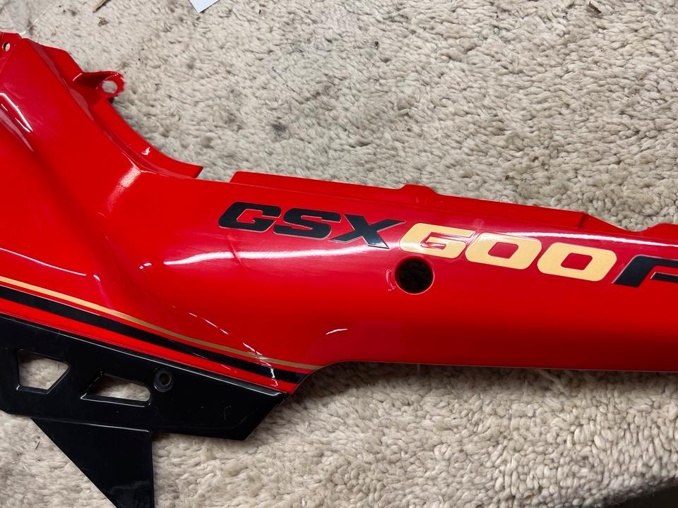 Suzuki gsxrf 600 Verkleidung hinten links neuwertig 40€