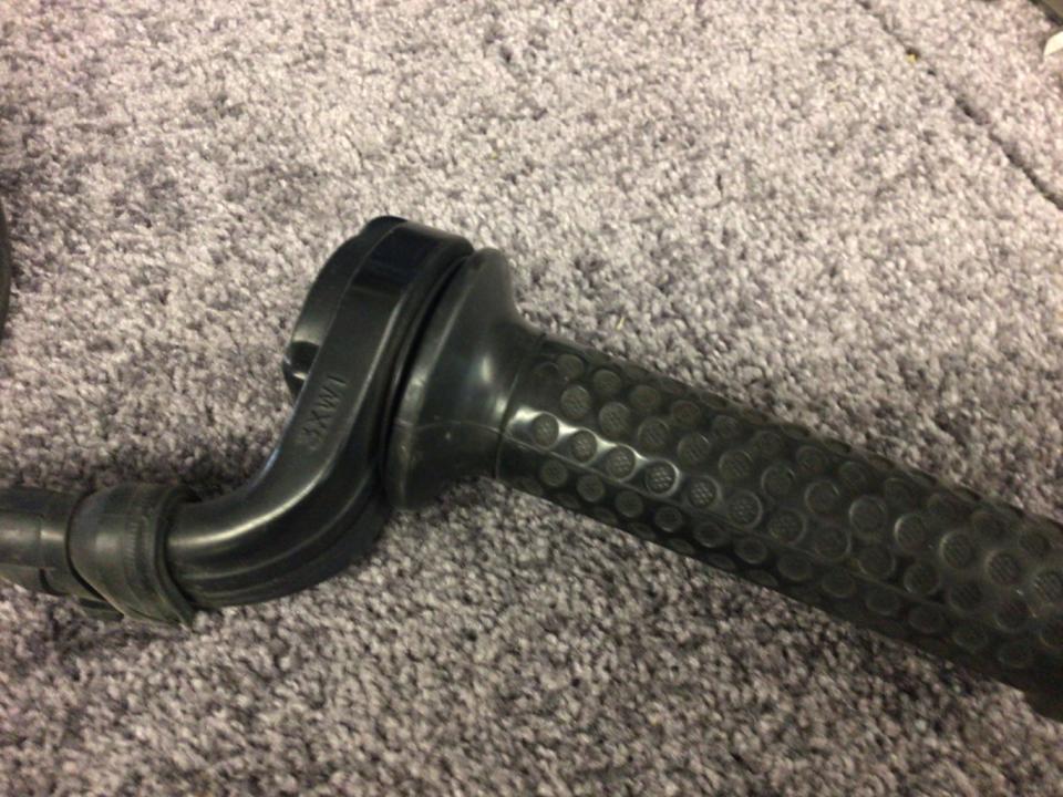 Yamaha tdm 850 4 Tx gasgriff 20€