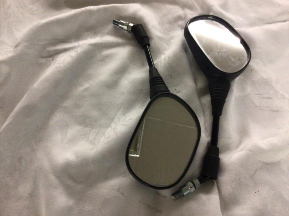 Spiegel Honda cbf 125 je 18€