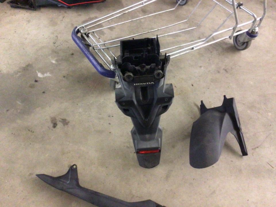 Honda cbf 125 Kennzeichen Halter spritzschutz 30€