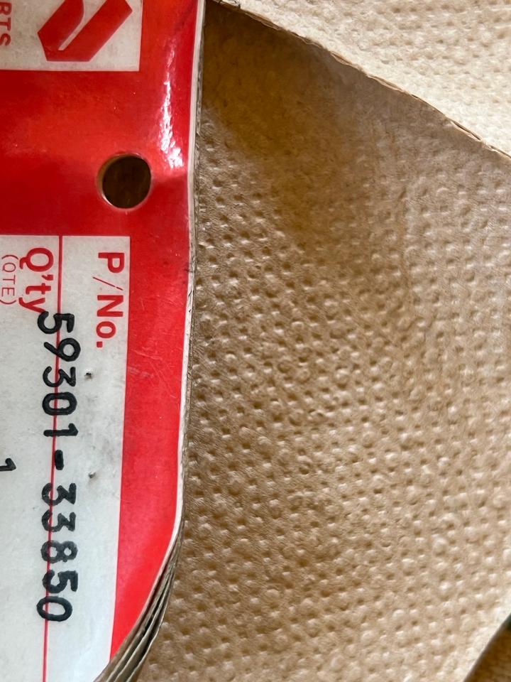 Suzuki SV 650 S Bremsbeläge 59301-33850 NOS