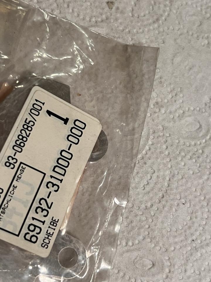 Suzuki DR 800 Blech Bremsbeläge hinten 69132-31D00-000