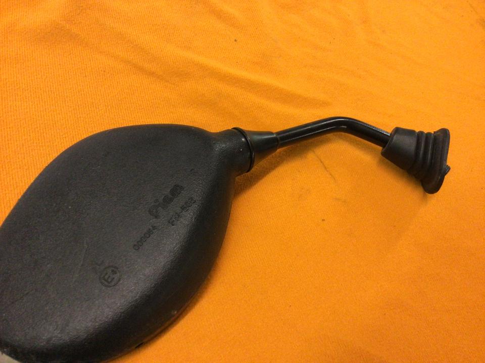 Honda lead 100 Spiegel rechts 20€