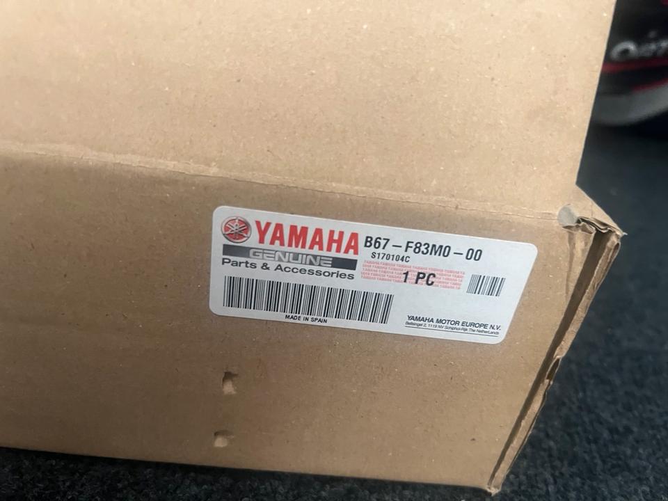Yamaha MT10 windabweiser B67-F83M0-00-00 neu