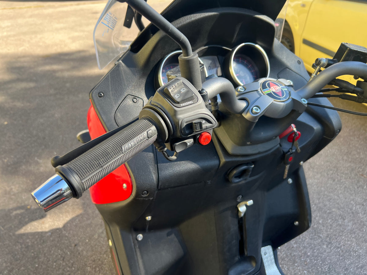 Gilera fuocco 500 wie Piaggio MP3 2650€