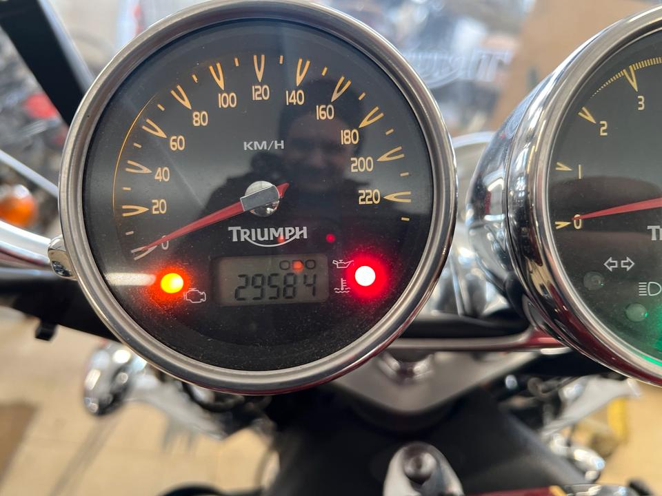 Triumph Rocket 3