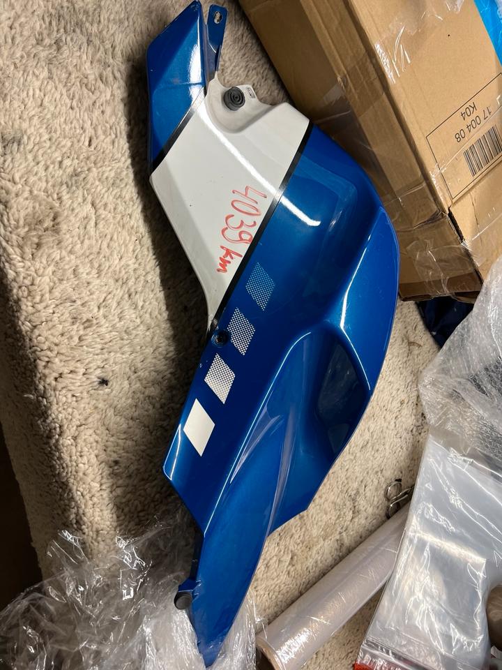 Bmw K 1200 S Verkleidung Seitenteil rechts blau 90€