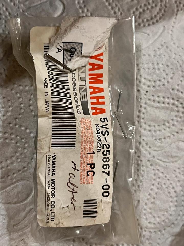 Yamaha BT 1100 FZ 8 FJR 1300 Halter bremspumpe. 5VS-25867-00