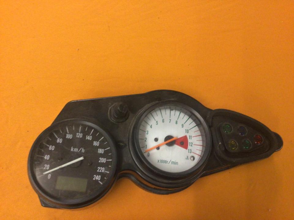 Suzuki sv 650 N Tacho je 90€
