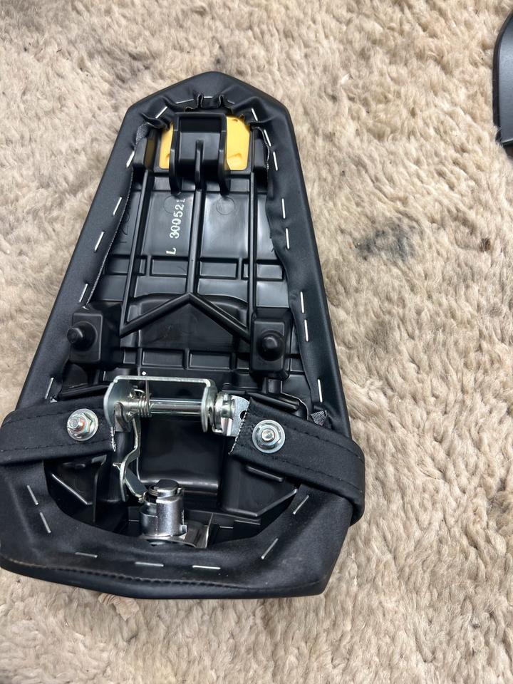 Yamaha r6 rj 27 Sozius Sitz Kissen 80€
