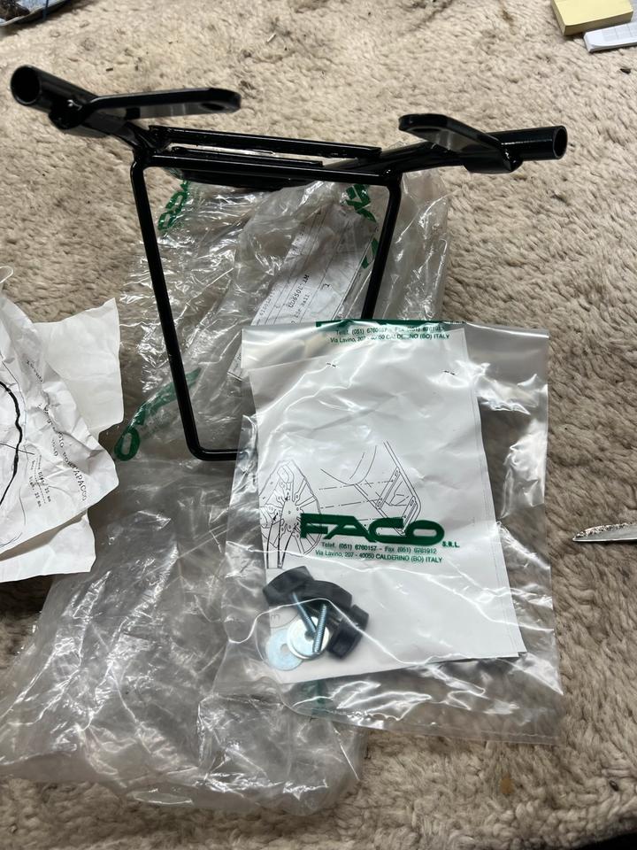 Piaggio ZIP 2000 Gepäckträger neu von faco 20€