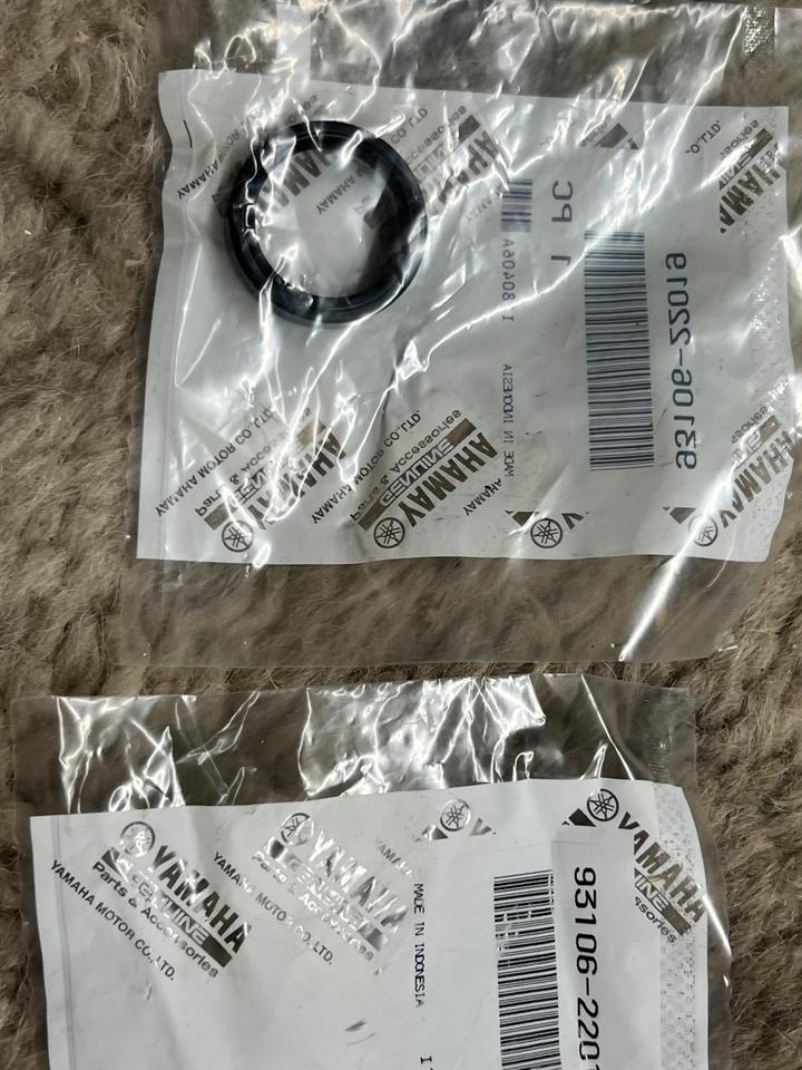 Yamaha DT 125 TDR 250 simmerring 93106-22019