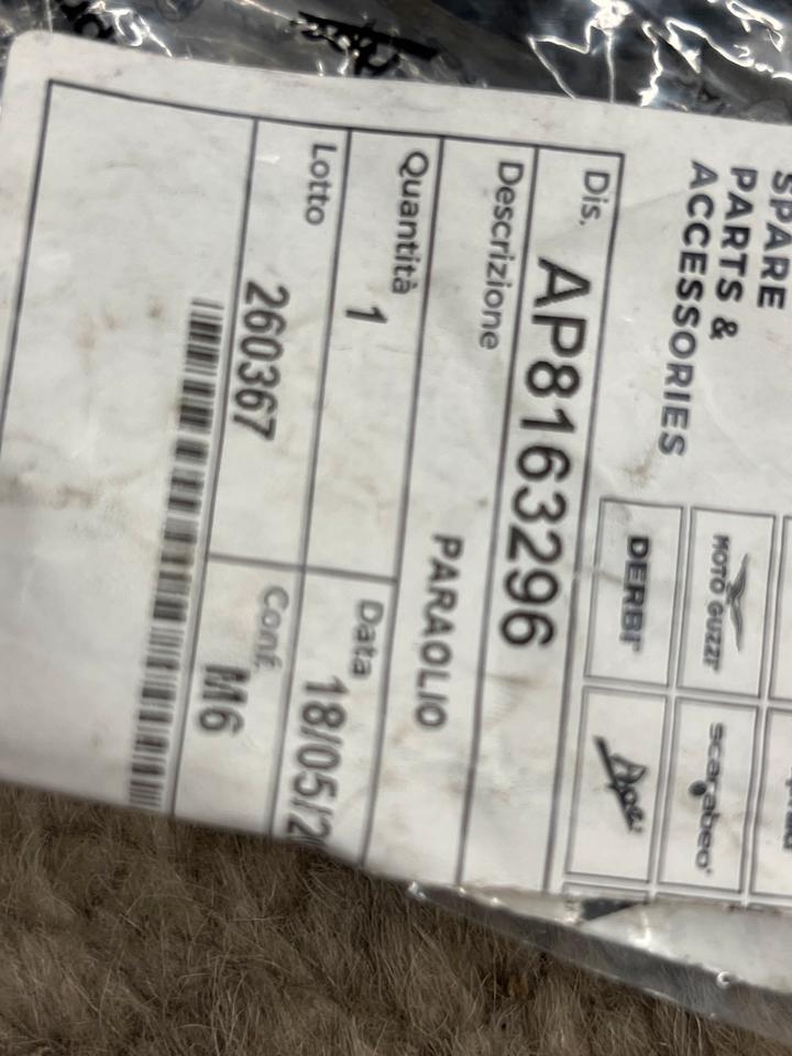 Piaggio. Aprilia Leonardo 125 250 gabelsimmeringAP8163296