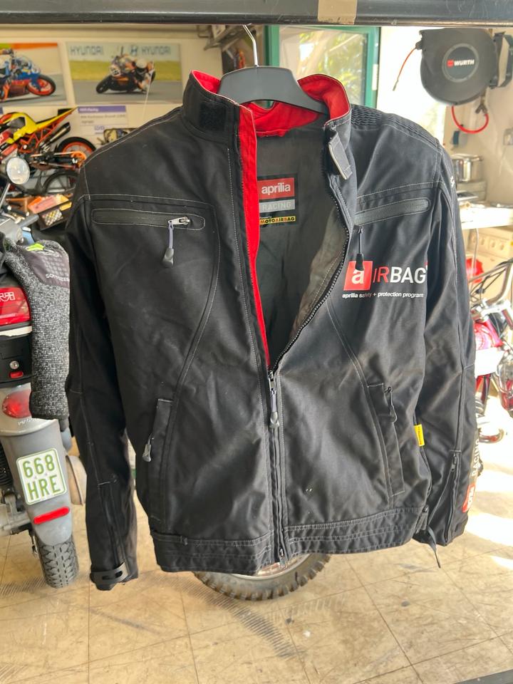 Aprilia Airbag Weste Jacke gr M neu 240€