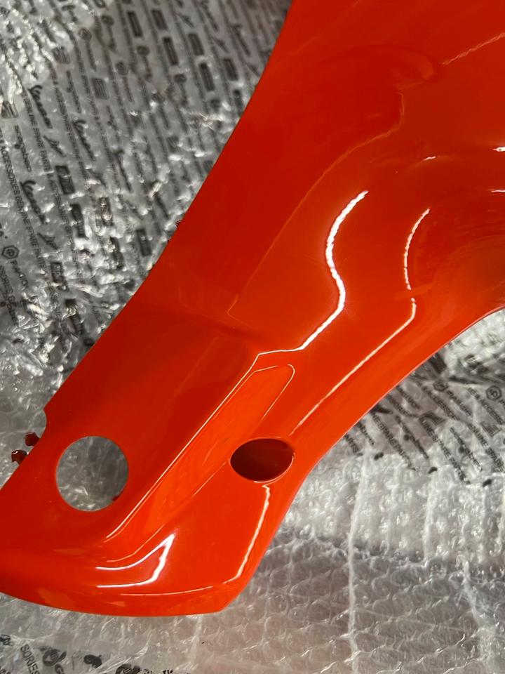 Vespa GTS 125 E5 Super 1B011175000A11Sport-Super Tech Verkleidung