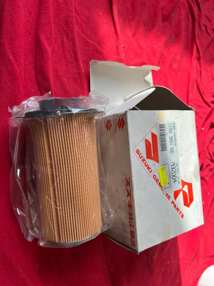 Suzuki VS 750 Luftfilter vorne 13780-38A01-000 Orginal 20€