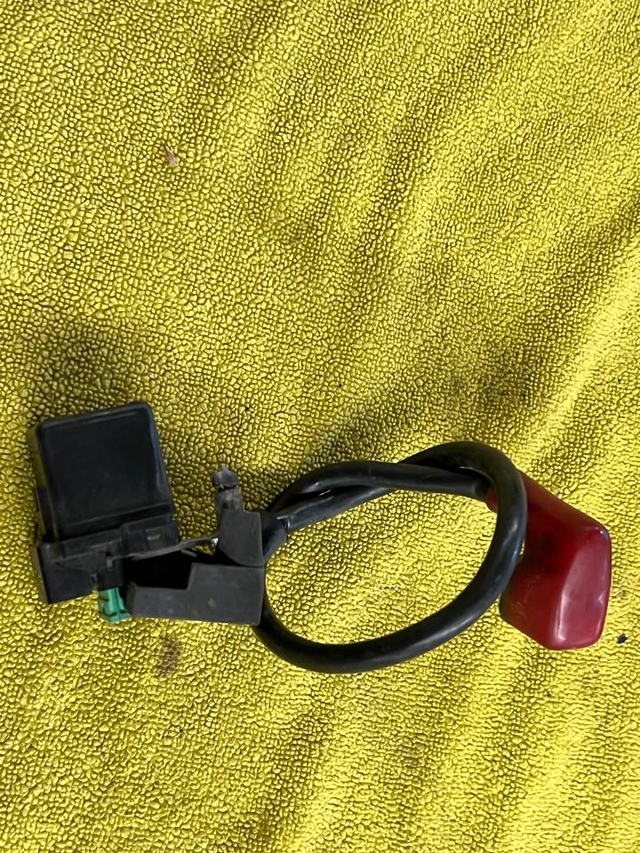 Kawasaki Z 1000 Anlasser Relais 15€