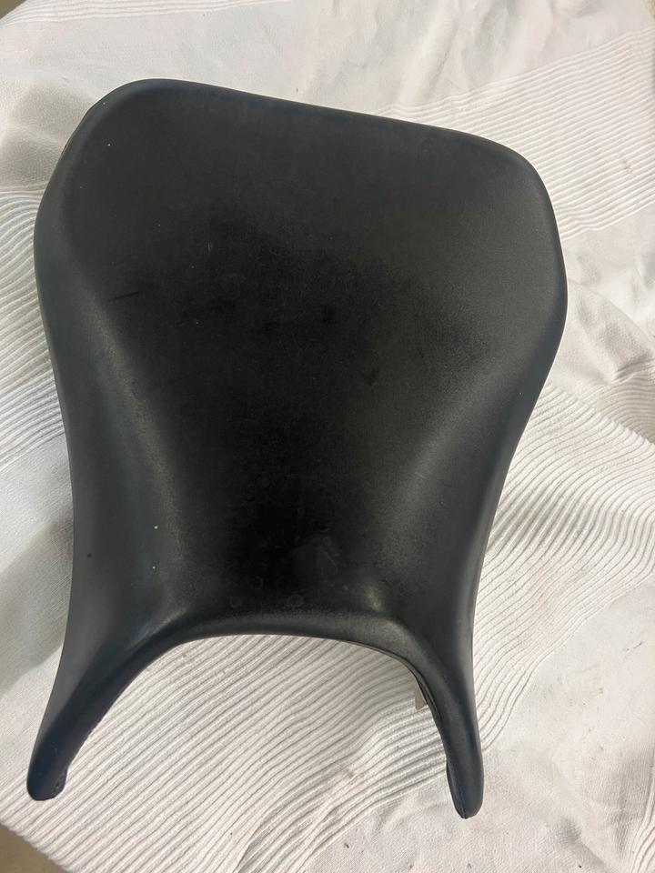Yamaha r6 rj03 Sitz Fahrersitz top 70€