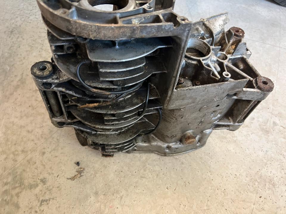 Suzuki GT 380 Motor 150€