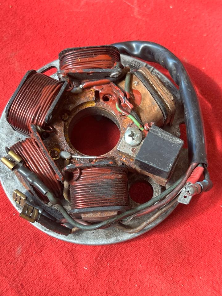 Vespa PX 125 200 Lichtmaschine Ankerplatte ohne Batterie