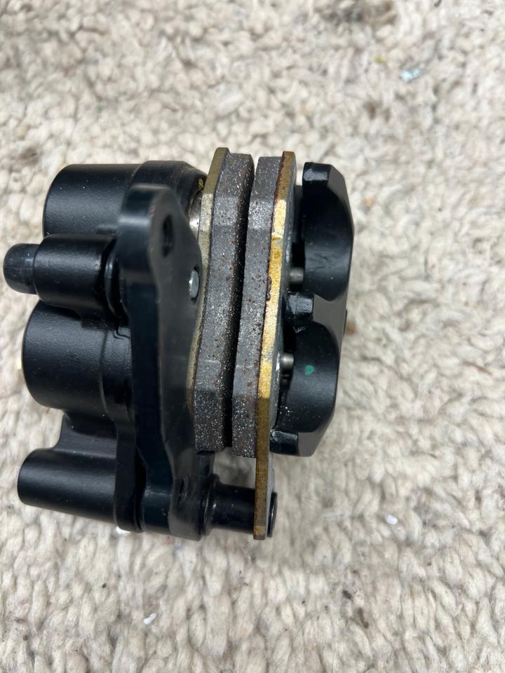 Vespa gts 300 Bremssattel bremszange neuwertig 92€