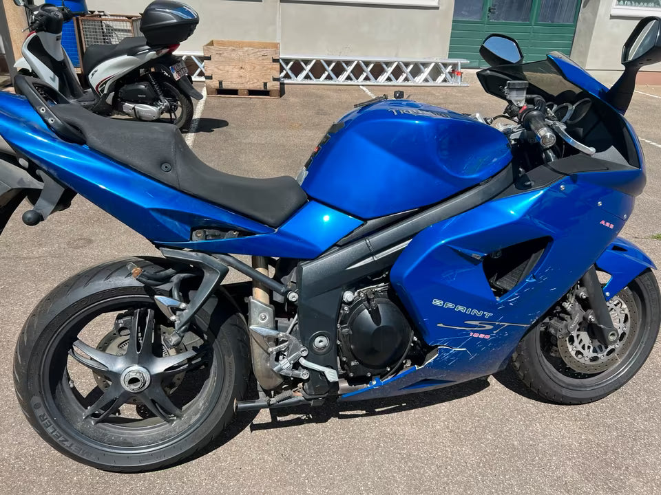 Triumph Sprint 1050 ST – Unfallfahrzeug