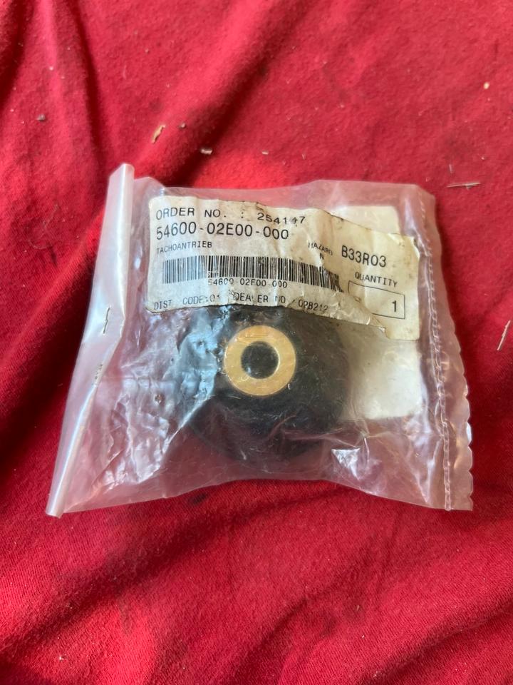 Suzuki AY 50 tachoantrieb Orginal neu 54600-02E00-000