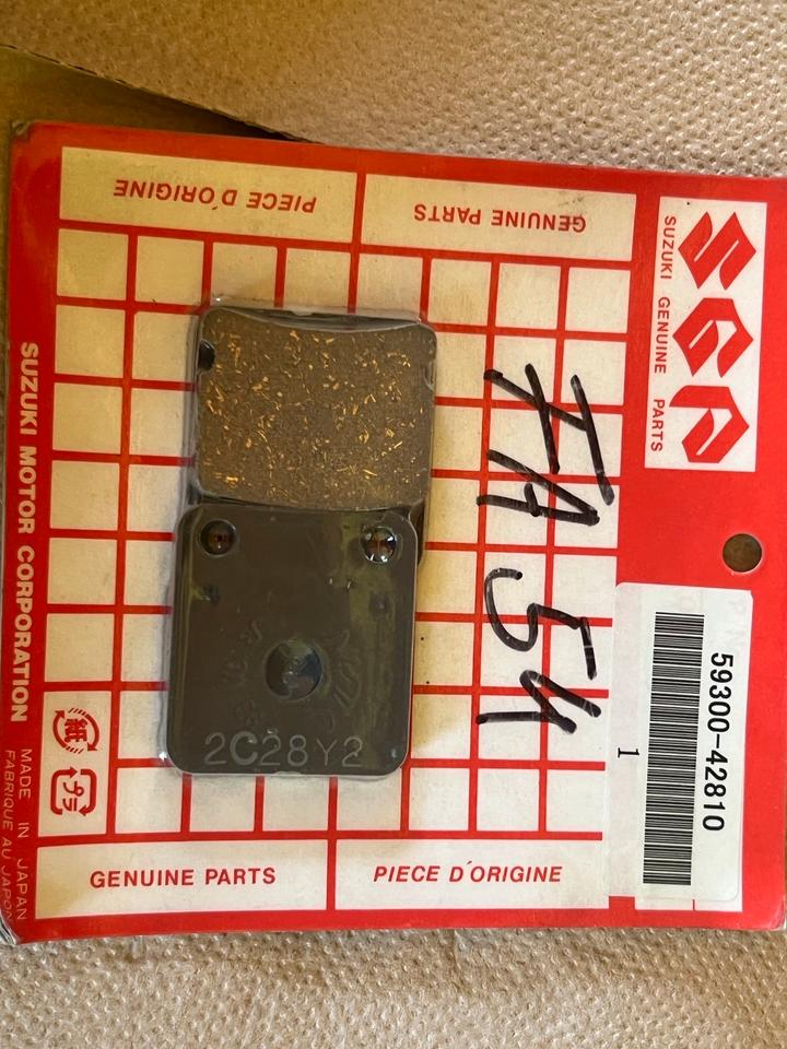 Suzuki DR 125 Bremsbeläge hinten 59300-42810-000