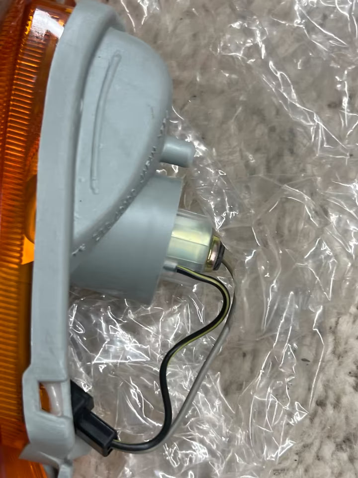 Clignotant avant gauche Kawasaki ZZR 600 – neuf (23040-1239)