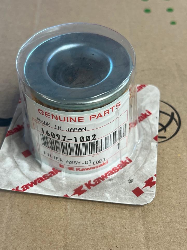 Kawasaki GPZ Ölfilter neu Orginal 16097-1002 10€