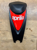 Aprilia RS125 GP Sozius Abdeckung 858 837 neu
