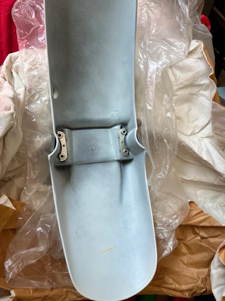 Yamaha FZR 600 3HE kotflügel neu 3FH-21510-00-0X