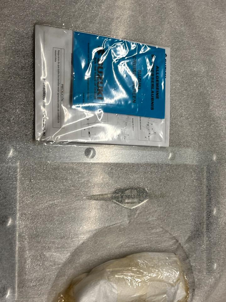 Suzuki VL 800 Windschild 990D0-41F20-050 neu