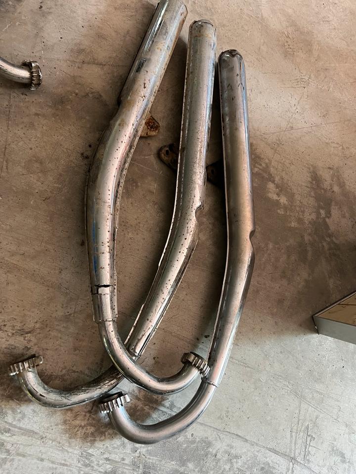 Suzuki GT 380 Auspuff 100€ 3 Stück