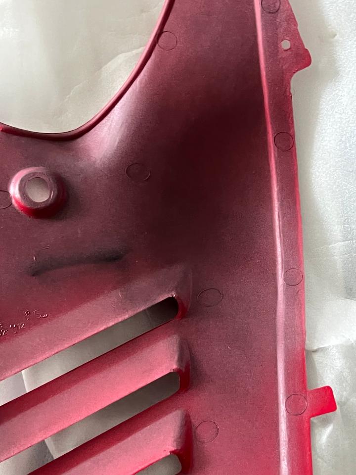Suzuki GSXF 600 760 Verkleidung links neu 94431-19C00-1TY 70€