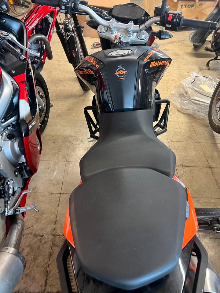 Ktm Duke 690 in Teilen zu verkaufen