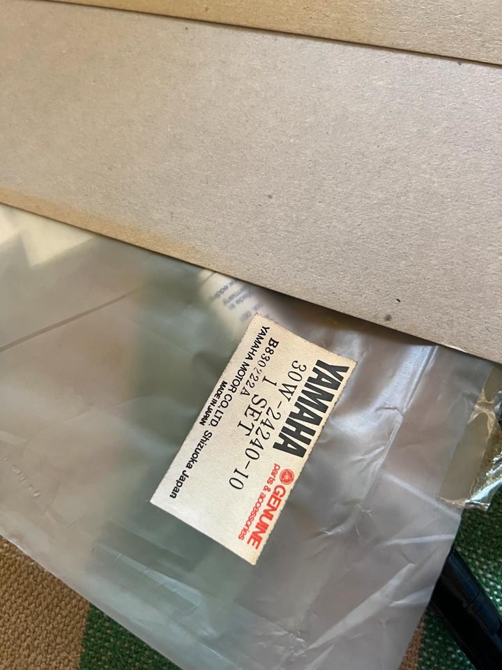 Yamaha RD 350 ypvs Aufkleber 1WT-28368-00